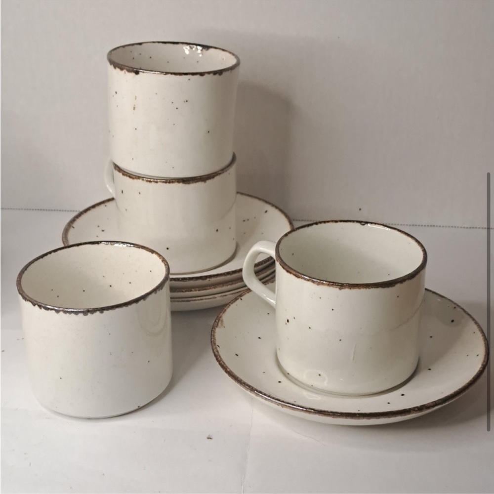 J&G Meakin England Lifestyle Tea Cups and Saucers x4